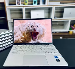 New Laptop HP 14-dq1025cl 16GB Intel Core i5 SSD 1T