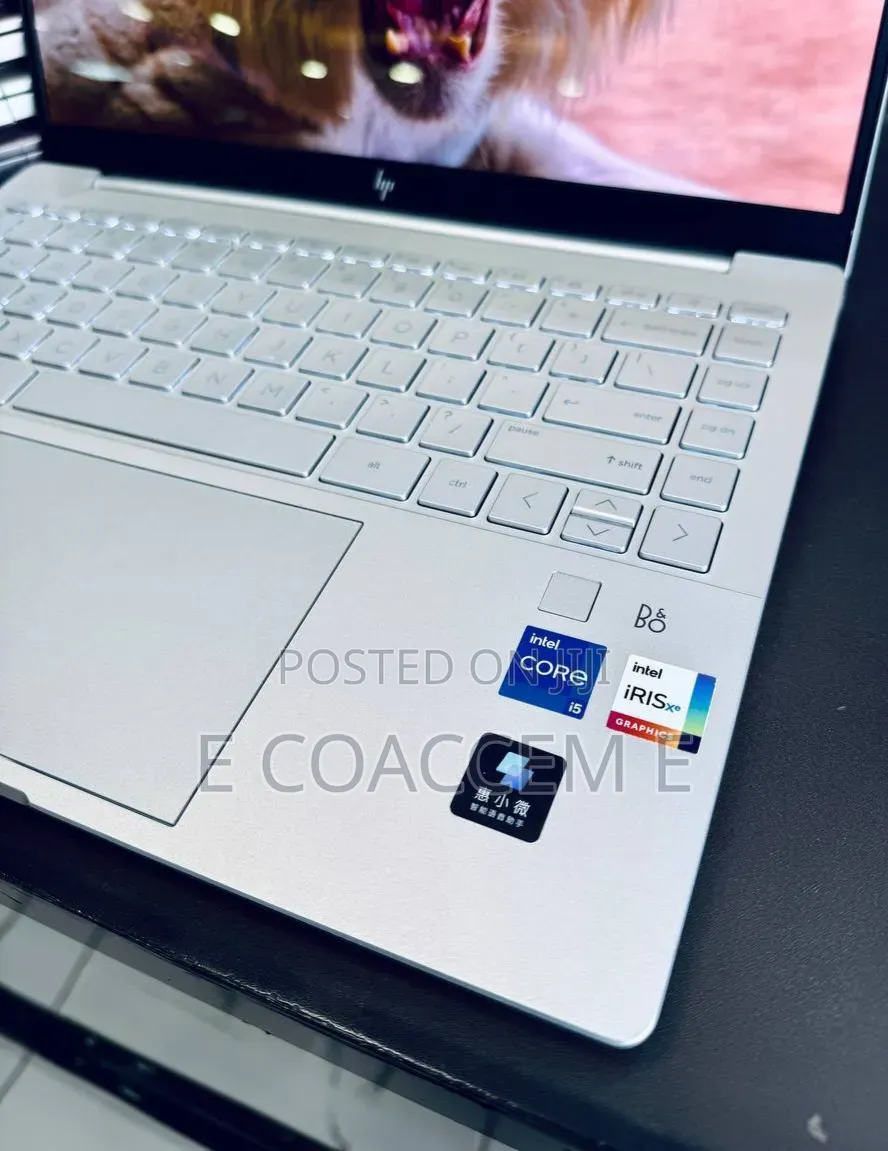 New Laptop HP 14-dq1025cl 16GB Intel Core i5 SSD 1T