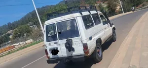 Toyota Land Cruiser 1996 White