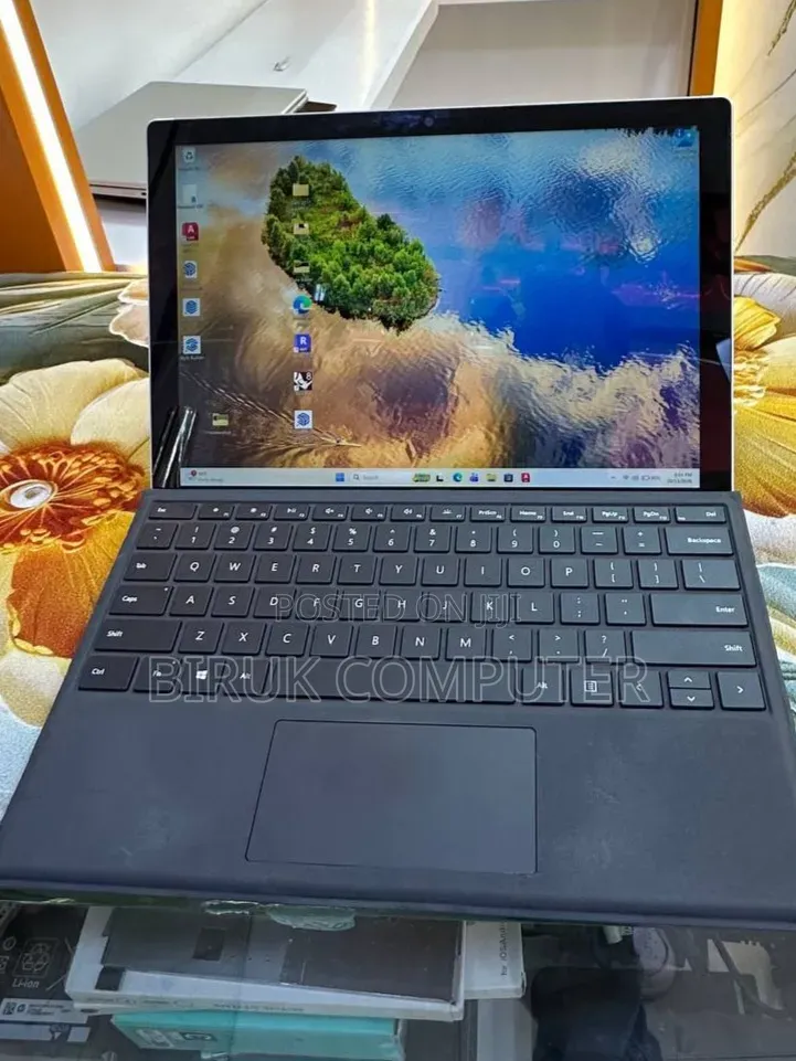New Laptop Microsoft Surface Pro 7 16GB Intel Core i7 SSD 512GB