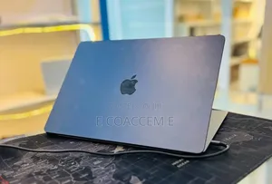 New Laptop Apple MacBook Air 2024 M3 8GB Apple M3 SSD 256GB