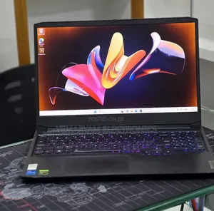 New Laptop Lenovo 8GB Intel Core i5 SSD 512GB