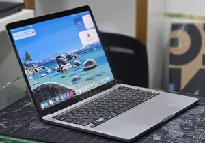 New Laptop Apple MacBook Pro 2020 M1 16GB Apple M1 SSD 256GB