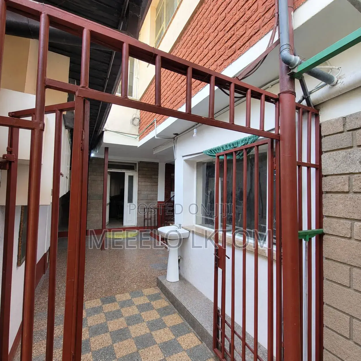 Furnished 6bdrm Villa in Abel Tesfaye, Bole for sale