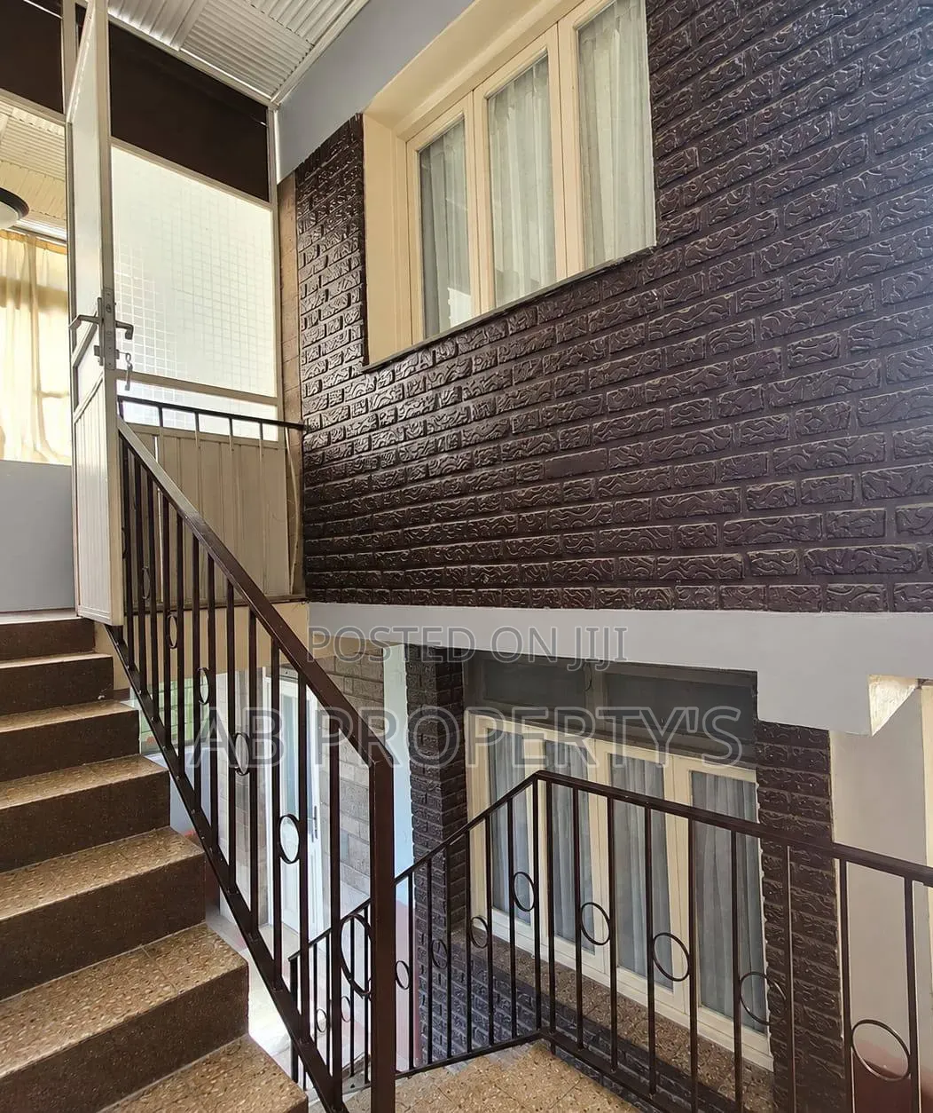 Furnished 7bdrm Villa in Wollo Sefer, Bole for sale
