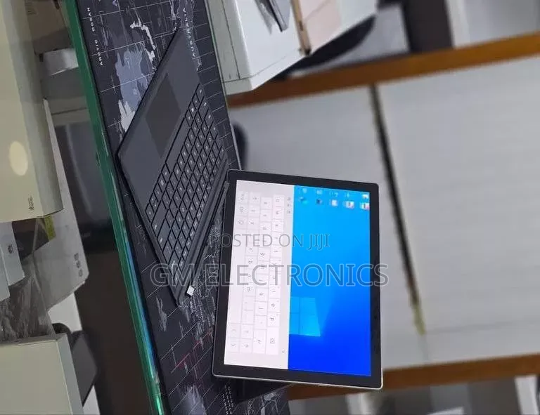 New Laptop Microsoft Surface Pro 7 16GB Intel Core i5 SSD 256GB