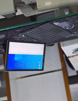 New Laptop Microsoft Surface Pro 7 16GB Intel Core i5 SSD 256GB