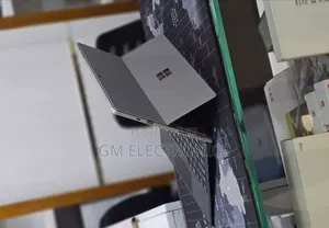 New Laptop Microsoft Surface Pro 7 16GB Intel Core i5 SSD 256GB