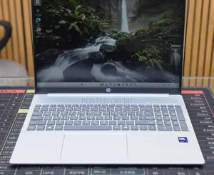 New Laptop HP OmniBook 5 Flip 16GB Intel Core Ultra 7 SSD 512GB