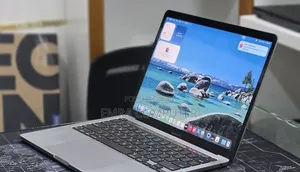 New Laptop Apple MacBook Pro 2020 M1 16GB Apple M1 Pro SSD 256GB