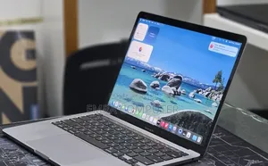 New Laptop Apple MacBook Pro 2020 M1 16GB Apple M1 Pro SSD 256GB
