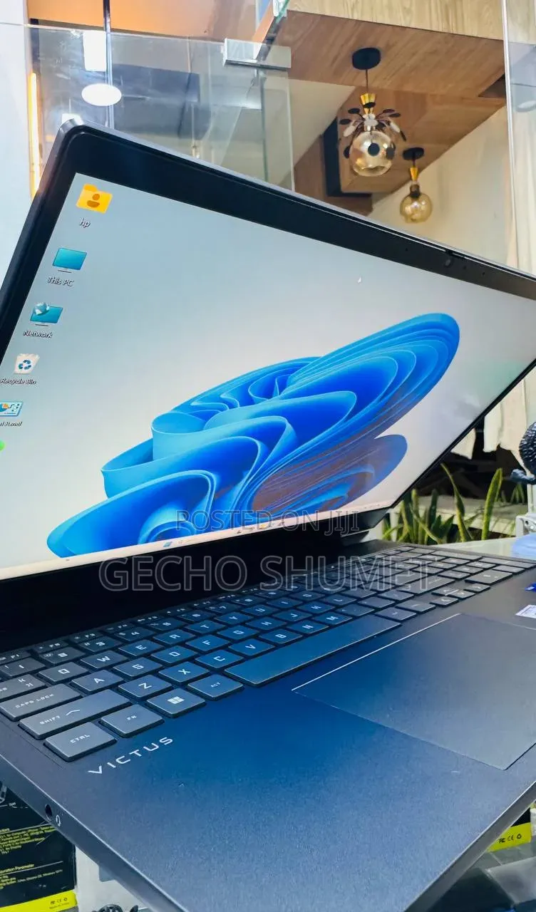 New Laptop HP Victus 16 16GB Intel Core i7 SSD 1T
