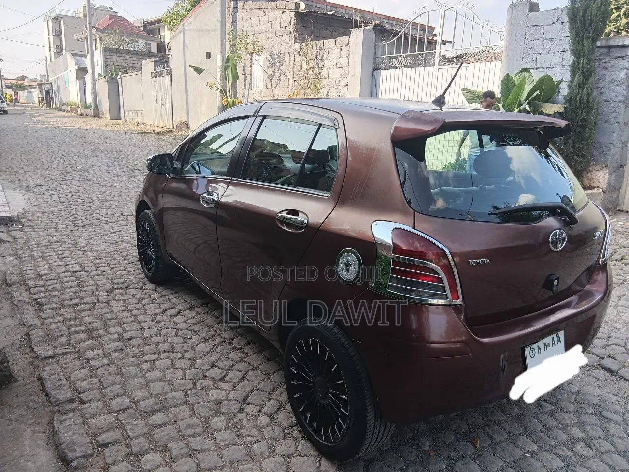 Toyota Yaris 2010 Burgundy