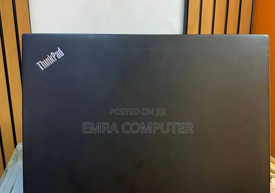 New Laptop Lenovo ThinkPad T490s 8GB Intel Core i5 SSD 512GB