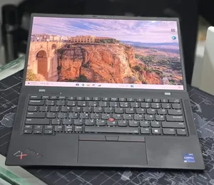 New Laptop Lenovo ThinkPad X1 Carbon 16GB Intel Core i7 SSD 512GB