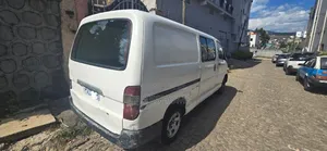 Toyota Grand HiAce 1999 White
