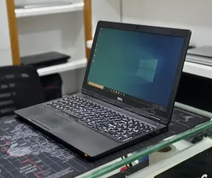 New Laptop Dell Latitude 15 5000 8GB Intel Core i7 SSD 256GB