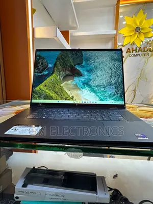New Laptop HP OmniBook 5 Flip 16GB Intel Core Ultra 7 SSD 1T