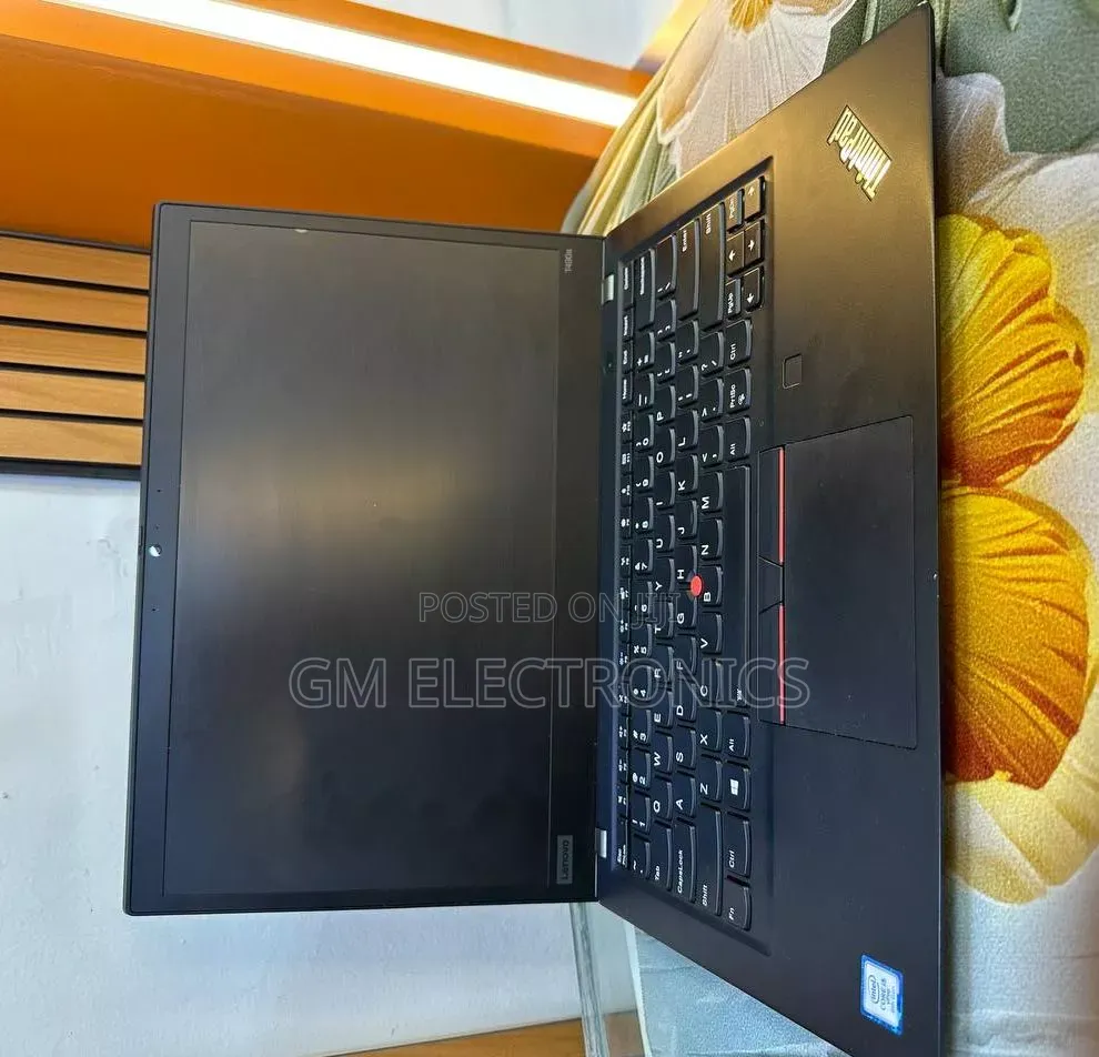 New Laptop Lenovo ThinkPad T490s 8GB Intel Core i5 SSD 512GB