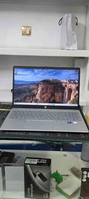New Laptop HP Stream Notebook 16GB Intel Core i5 SSD 512GB