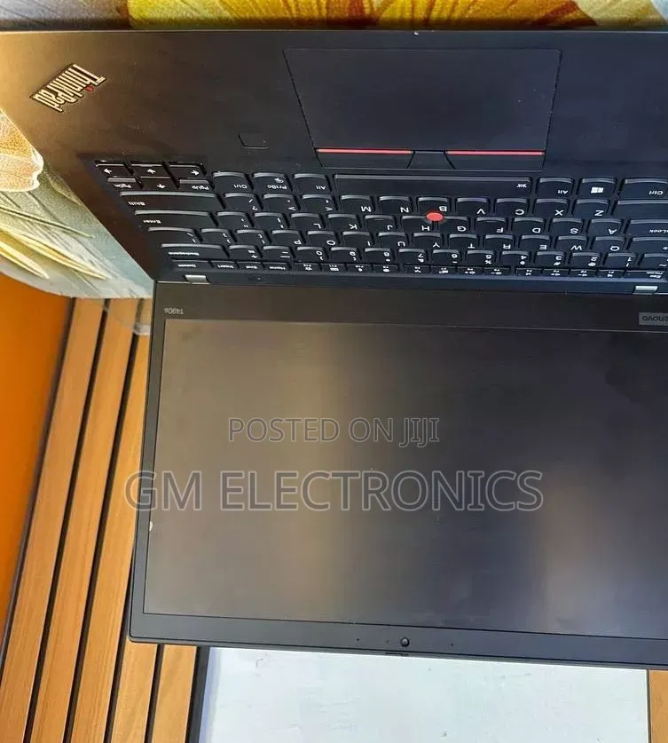 New Laptop Lenovo ThinkPad T490s 8GB Intel Core i5 SSD 512GB