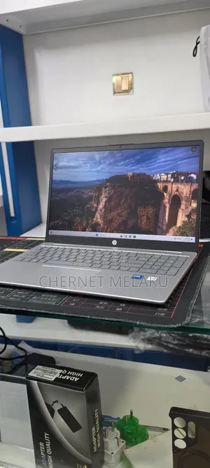New Laptop HP Stream Notebook 16GB Intel Core i5 SSD 512GB