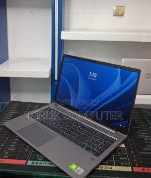 New Laptop HP ZBook Create G7 16GB Intel Core i7 SSD 512GB