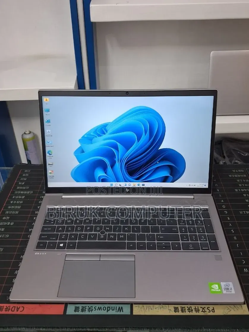 New Laptop HP ZBook Create G7 16GB Intel Core i7 SSD 512GB