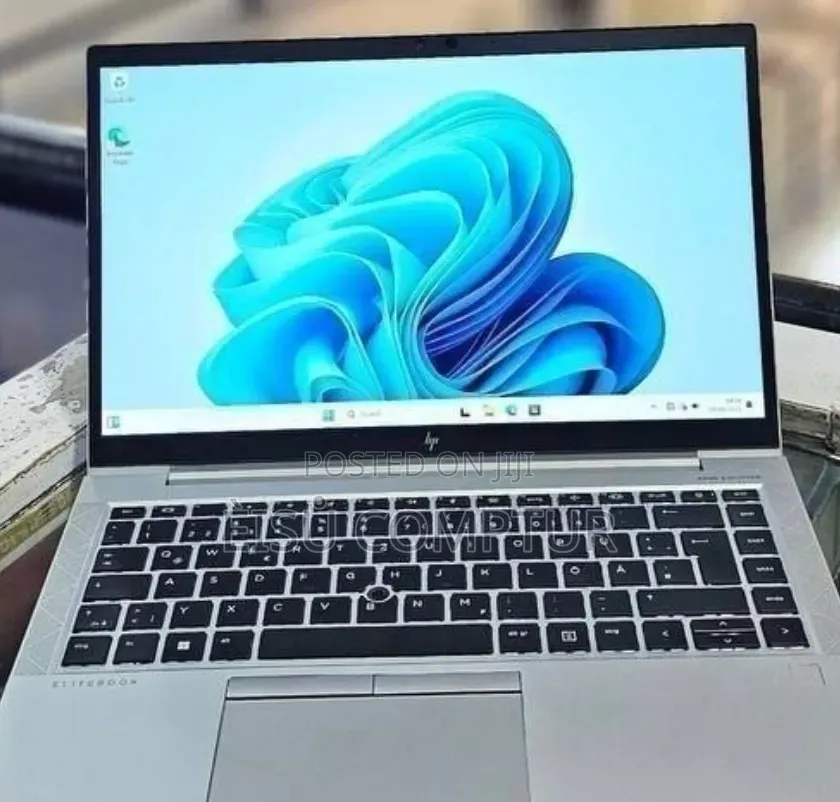 New Laptop HP EliteBook 840 G8 16GB Intel Core i5 SSD 512GB