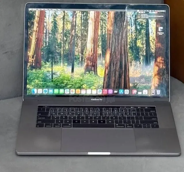 New Laptop Apple MacBook Pro 2019 32GB Intel Core i9 SSD 512GB