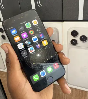 Apple iPhone SE (2020) 64 GB Black