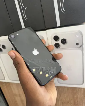 Apple iPhone SE (2020) 64 GB Black