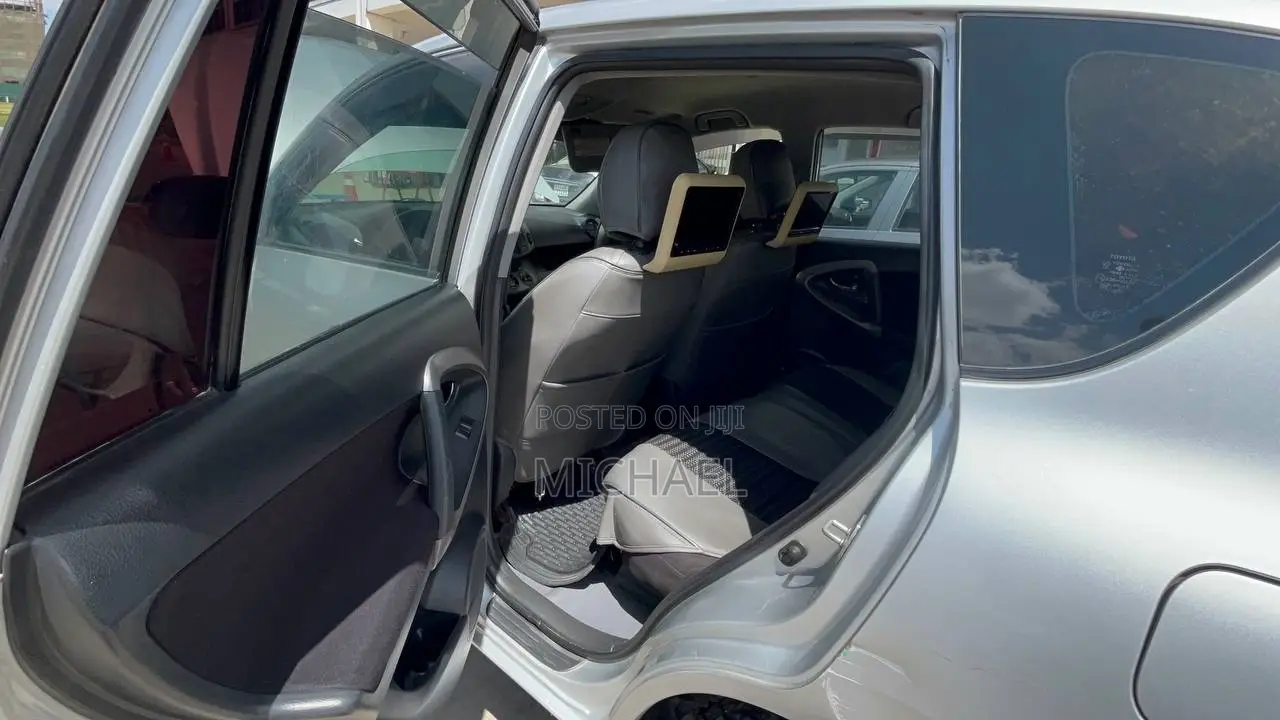 Toyota RAV4 2.0 4x4 2006 Silver