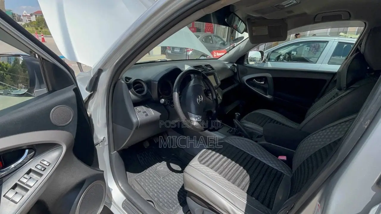 Toyota RAV4 2.0 4x4 2006 Silver