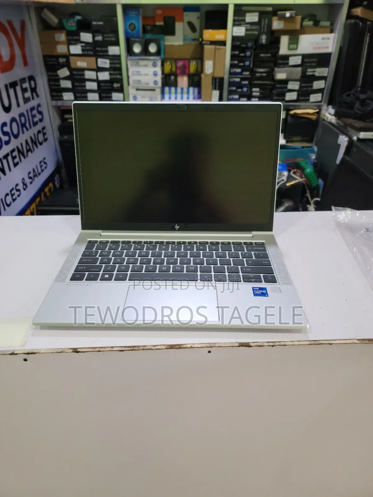 New Laptop HP EliteBook 830 G8 16GB Intel Core i7 SSD 512GB