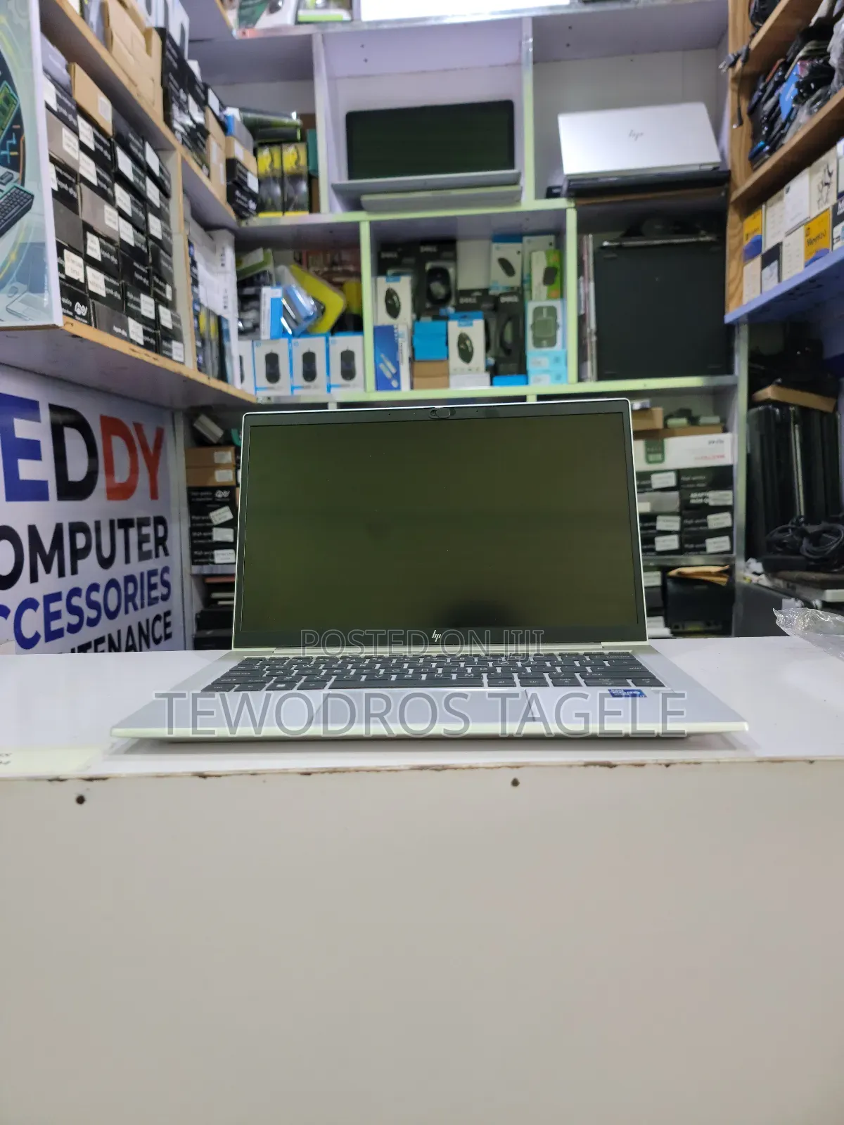 New Laptop HP EliteBook 830 G8 16GB Intel Core i7 SSD 512GB