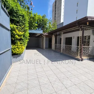 5bdrm House in Luxury House, Bole for sale