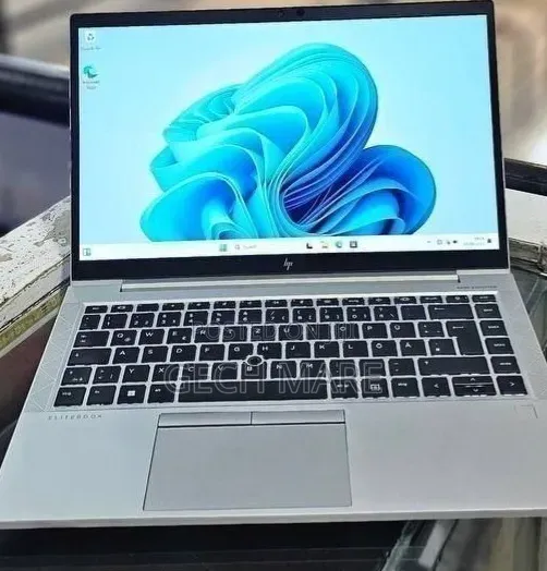 New Laptop HP EliteBook 840 G8 16GB Intel Core i5 SSD 512GB