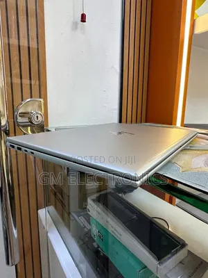 New Laptop HP EliteBook 840 10 16GB Intel Core i7 SSD 512GB