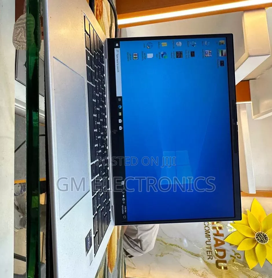 New Laptop HP EliteBook 840 10 16GB Intel Core i7 SSD 512GB