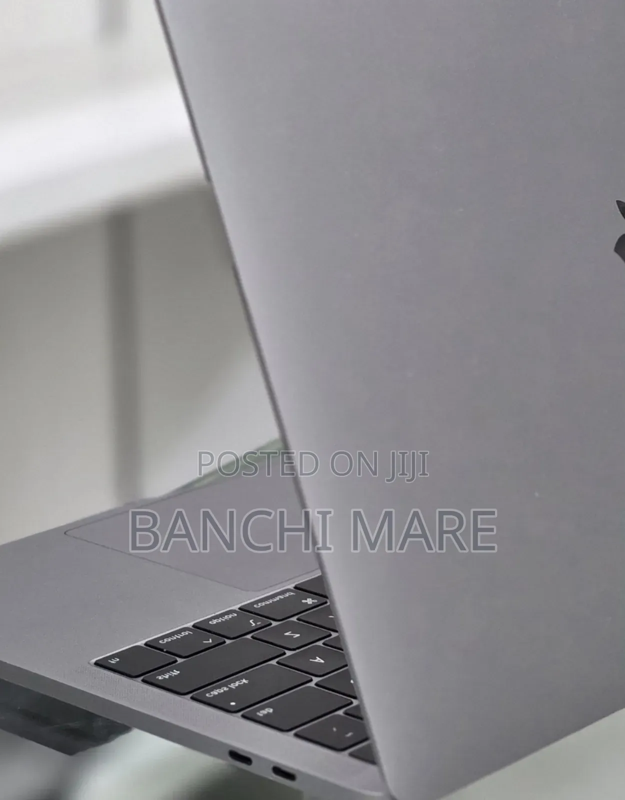 New Laptop Apple MacBook Pro 2019 32GB Intel Core i9 SSD 1T