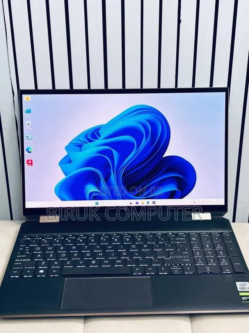 New Laptop HP Spectre X360 15 16GB Intel Core i7 SSD 1T