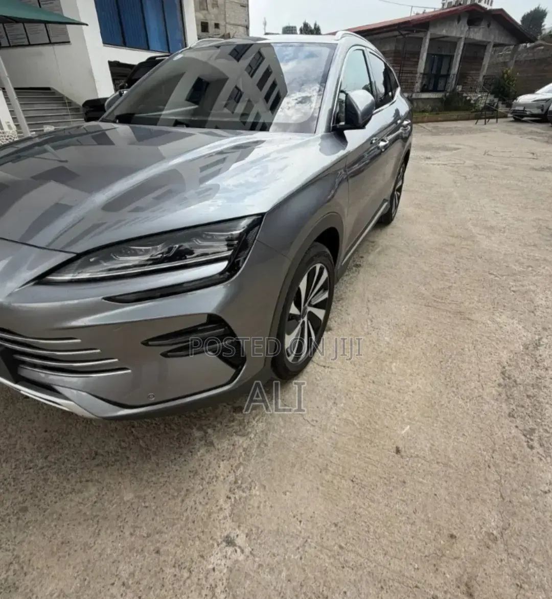 BYD Song Plus DM-i 2024 Gray