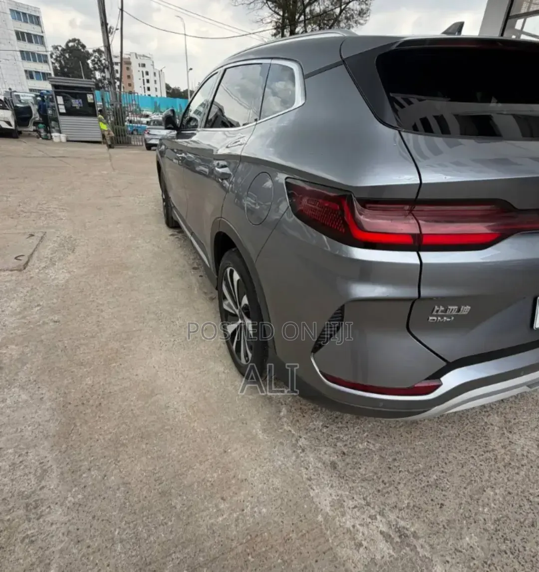 BYD Song Plus DM-i 2024 Gray