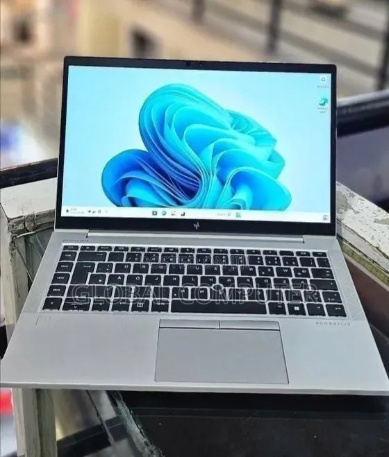 New Laptop HP EliteBook 840 G8 16GB Intel Core i5 SSD 512GB