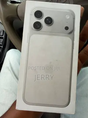 New Apple iPhone 17 Pro Max 256 GB Silver