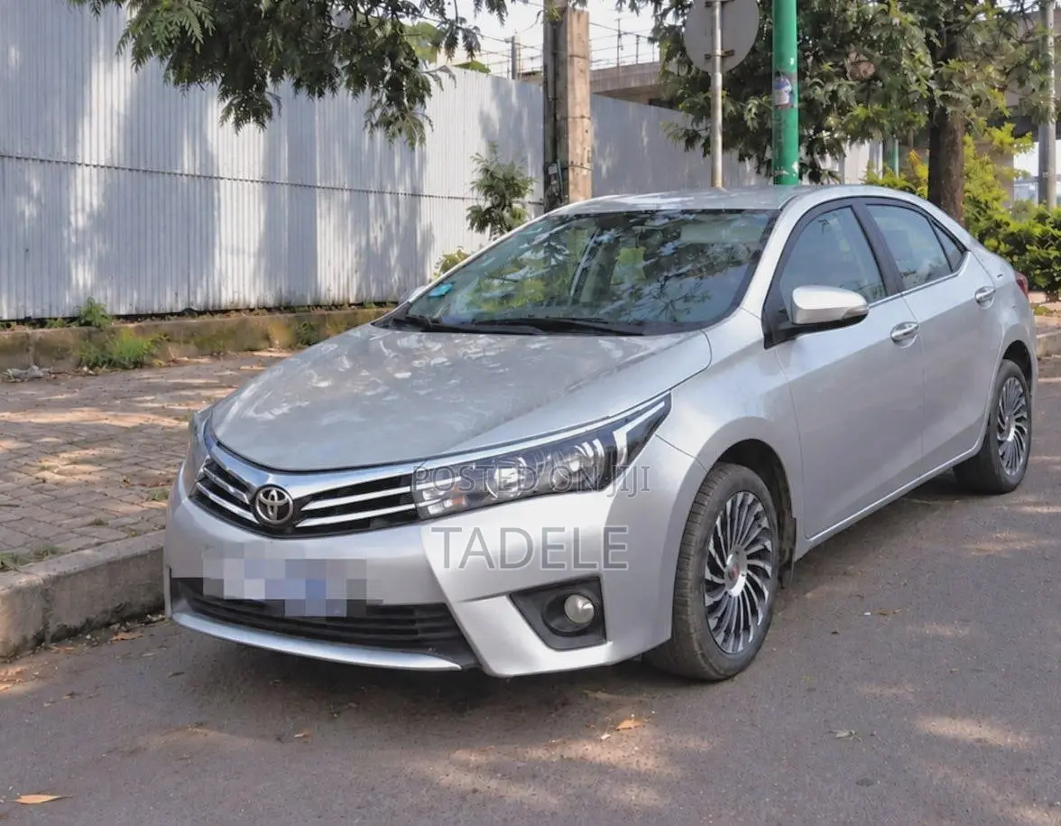 Toyota Corolla 2016 Silver