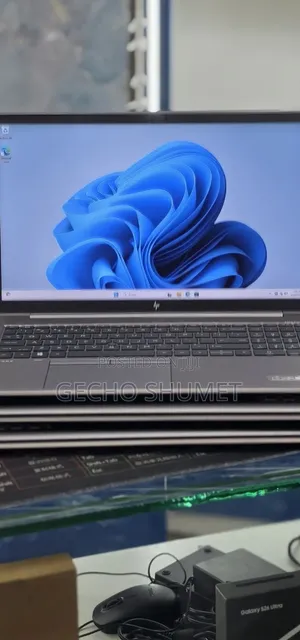 New Laptop HP ZBook Fury 15 G8 16GB Intel Core i5 SSD 512GB