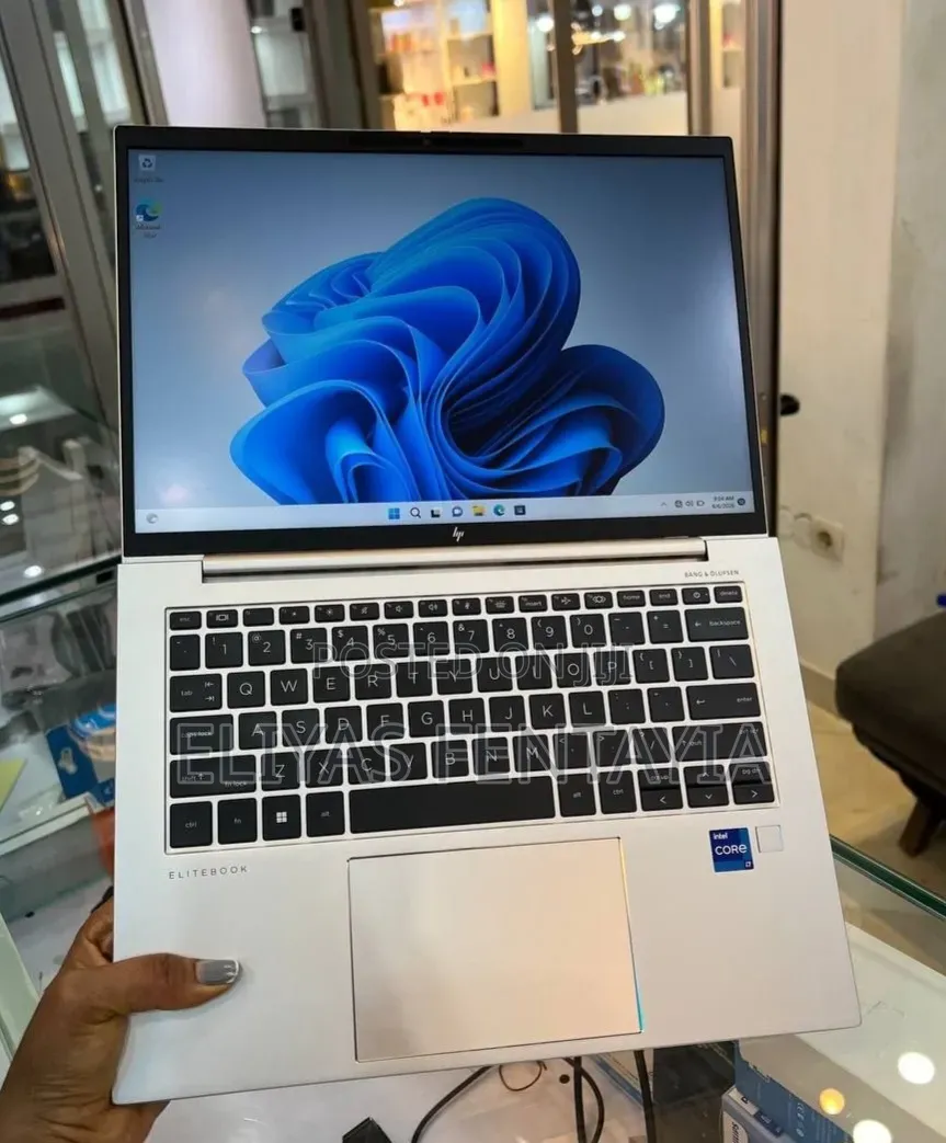 New Laptop HP EliteBook 840 G9 16GB Intel Core i5 SSD 512GB