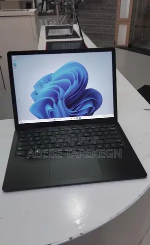 New Laptop Microsoft Surface Laptop 4 16GB Intel Core i7 SSD 512GB
